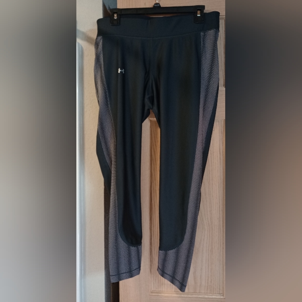 Under Armour Women's Black Compression Heatgear Leggings